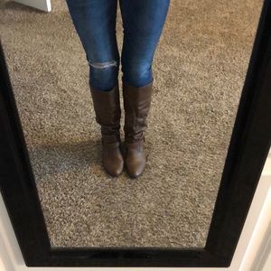Brown pointy boots